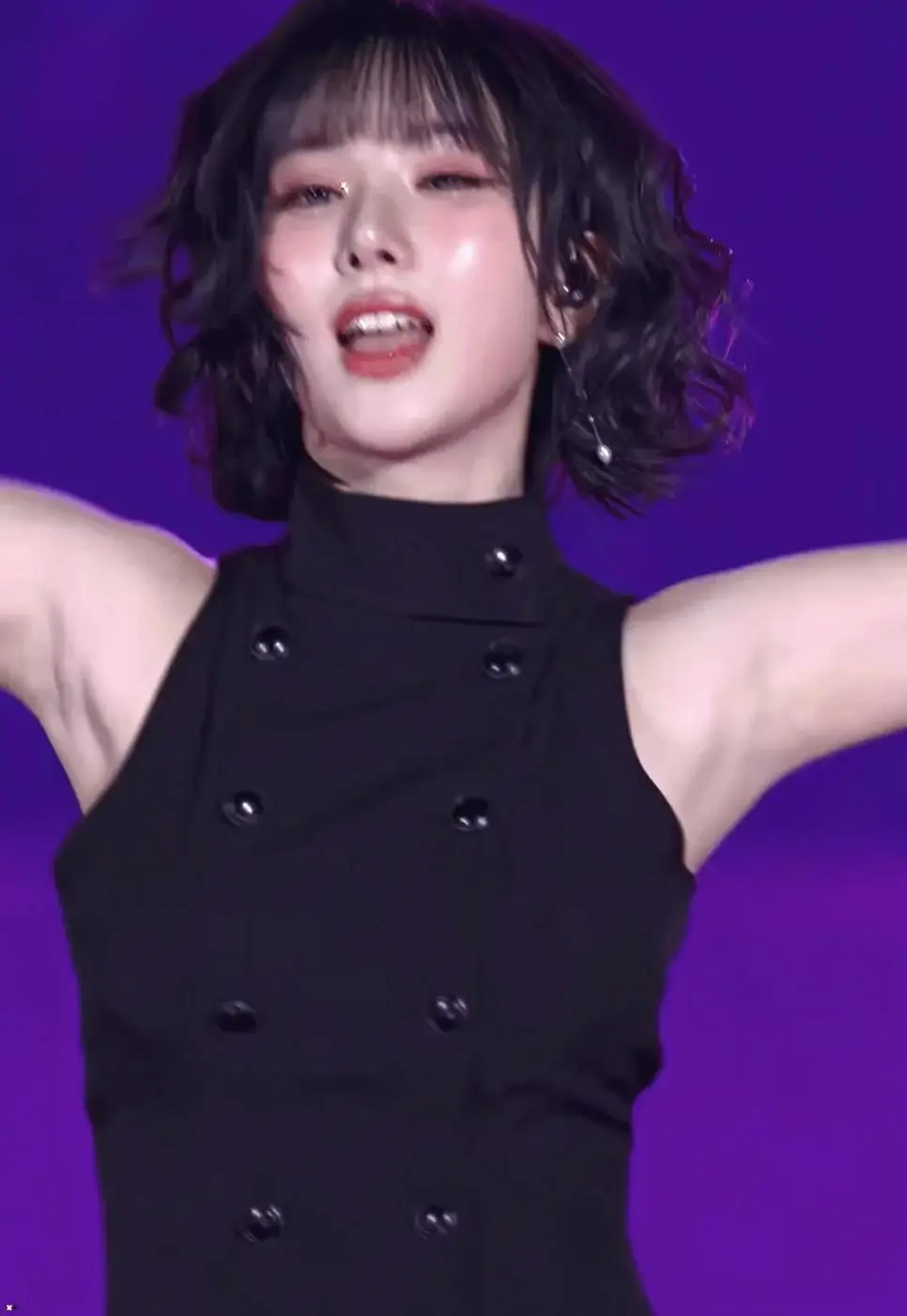 호불호 갈리는 겨드랑이 gif