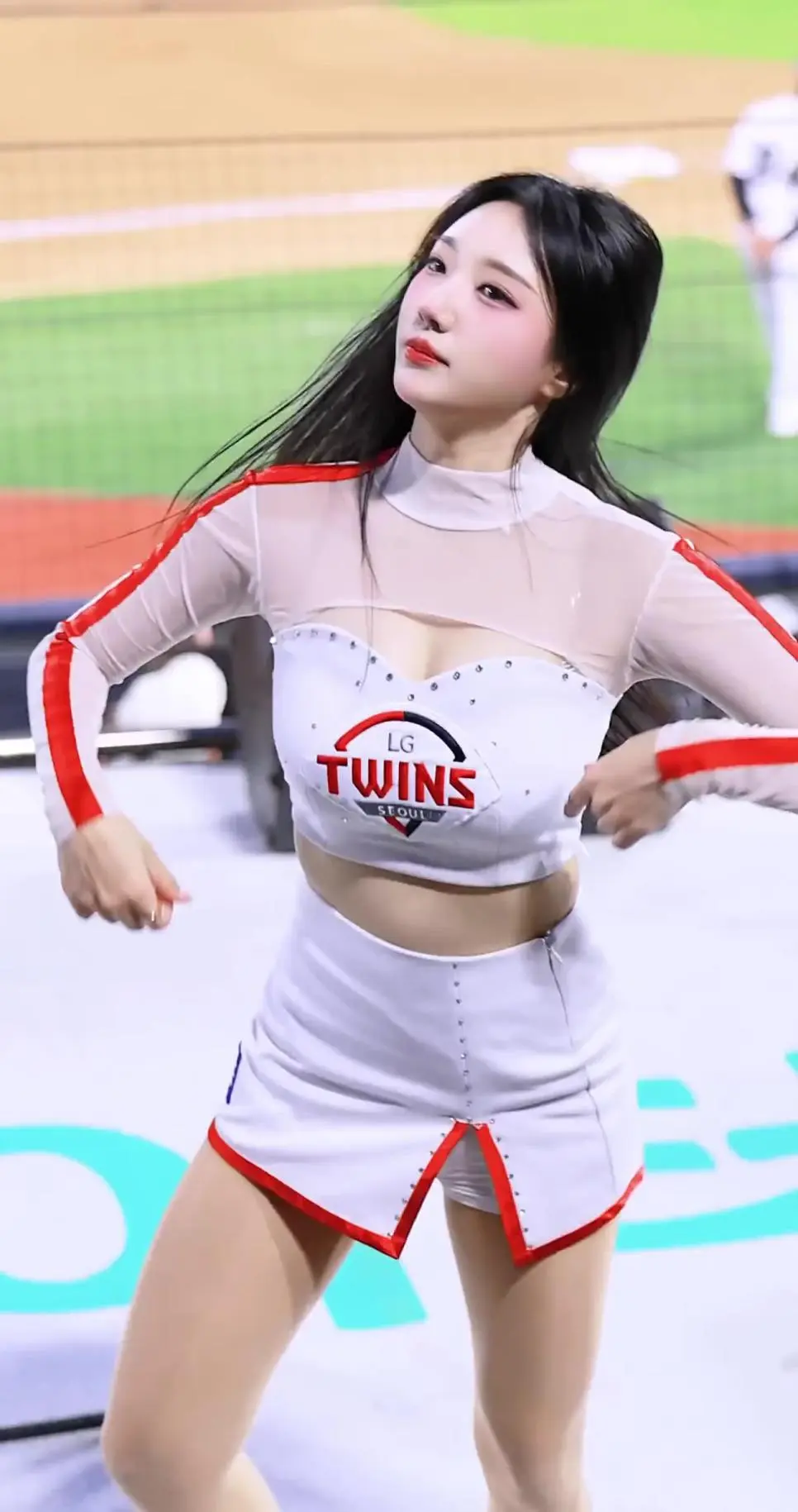 LG 신입 서여진 치어리더