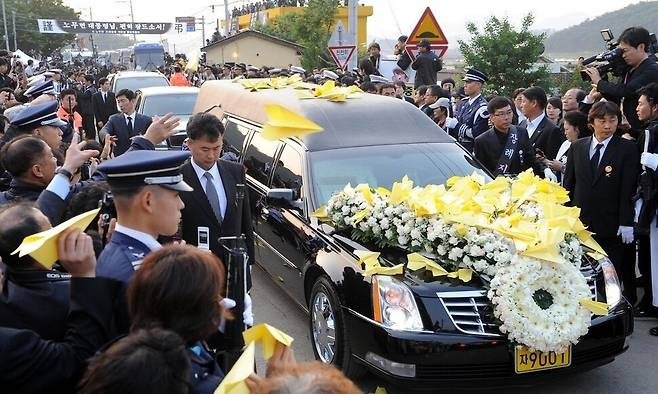 “노무현 대통령 운구차, 제가 모셔야죠”…영원한 수행비서 최영 하늘로