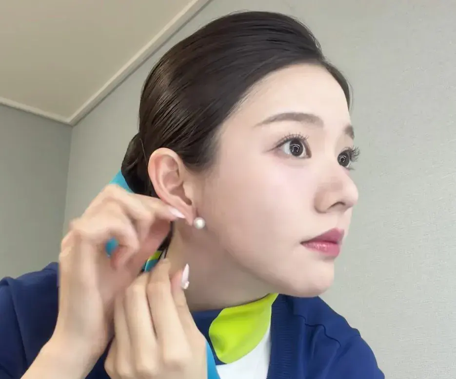 에어부산 신입이라는 스튜어디스