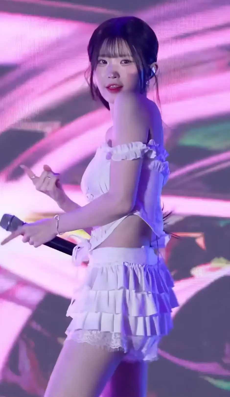 어제자 프로미스나인 송하영