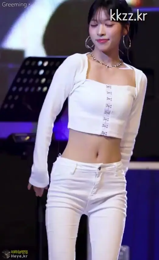 백바지 핏 리센느 메이